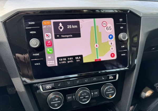 Volkswagen Passat cena 79700 przebieg: 133000, rok produkcji 2020 z Tarnogród małe 781